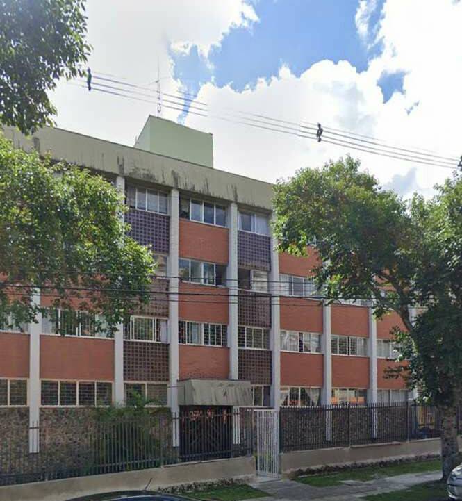 #748 - Apartamento para Venda em Curitiba - PR