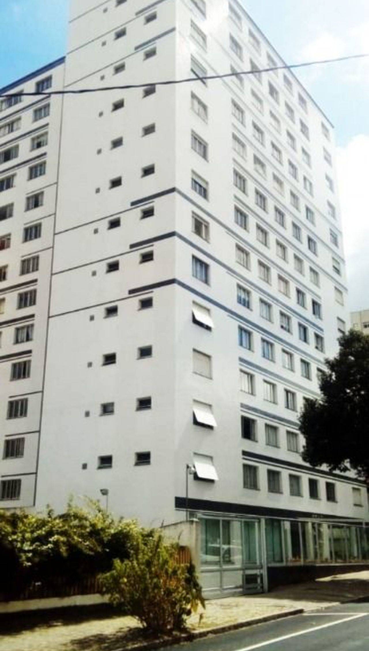 #777 - Apartamento para Venda em Curitiba - PR