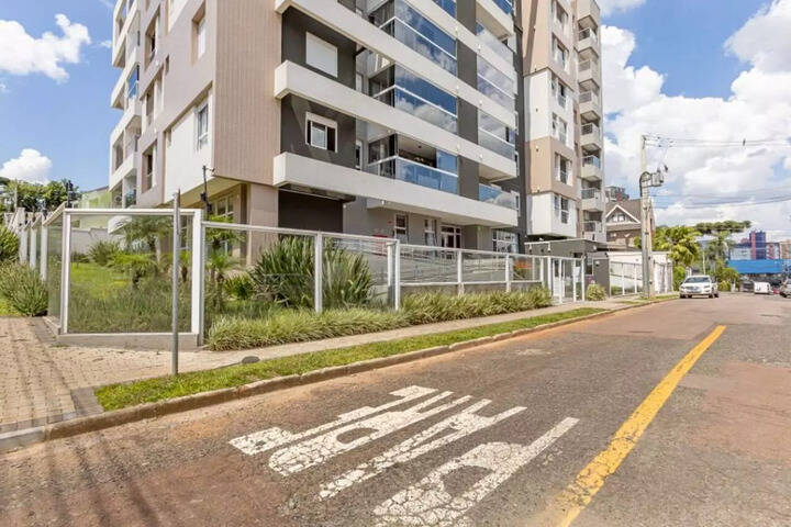 #803 - Apartamento para Venda em Curitiba - PR