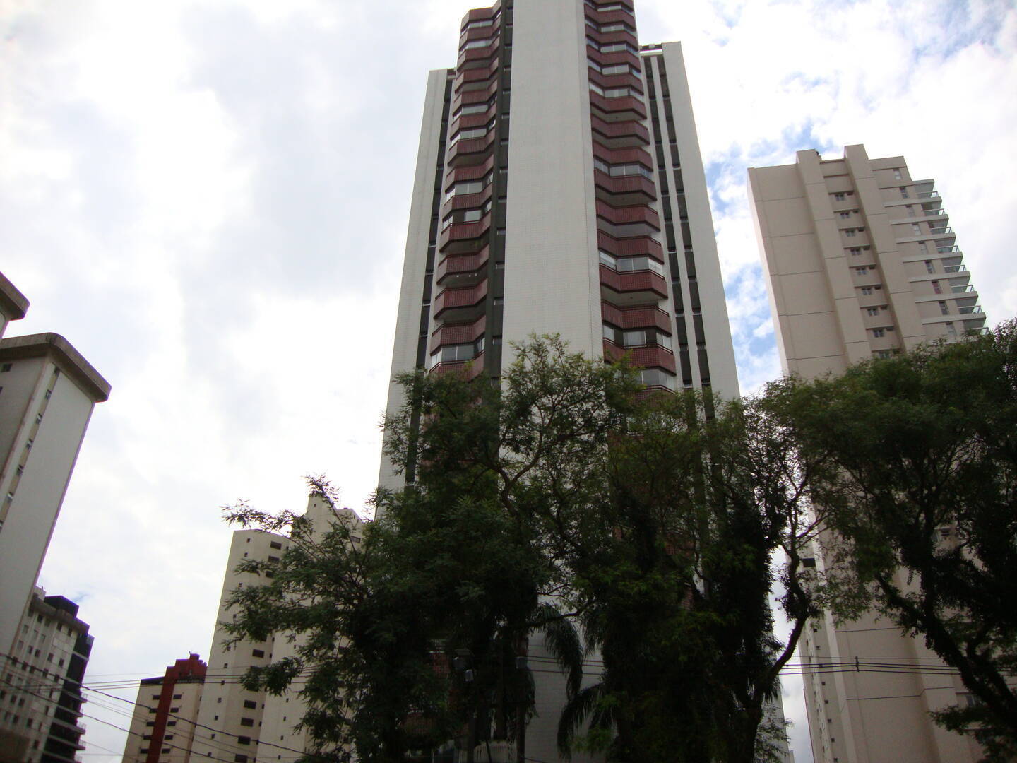 #807 - Apartamento para Venda em Curitiba - PR