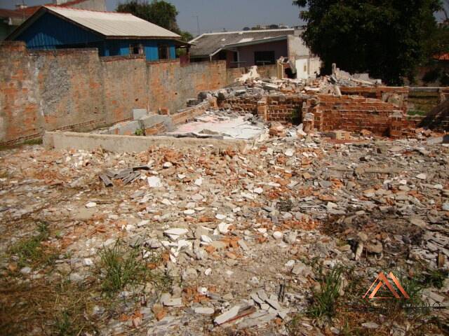 Terreno para Venda em Curitiba - 4