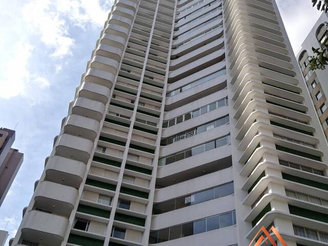 #737 - Apartamento para Venda em Curitiba - PR - 1