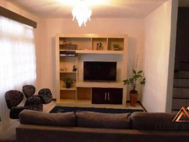 Sobrado para Venda em Curitiba - 4