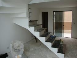 Sobrado para Venda em Curitiba - 2