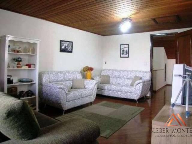 Sobrado para Venda em Curitiba - 4